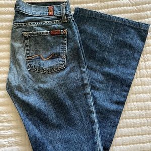 7 for all mankind denim flare cut size 26 inseam of 28 inches .